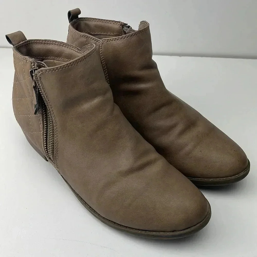 Rampage women bootie size 8
